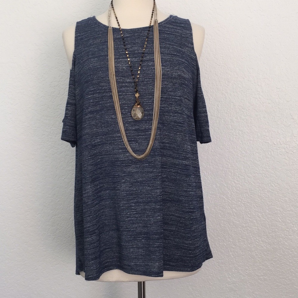 Two by Vince Camuto cold shoulder